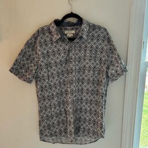 Coastal Men’s Shortsleeve Printed Button Down White & Gray - NWOT